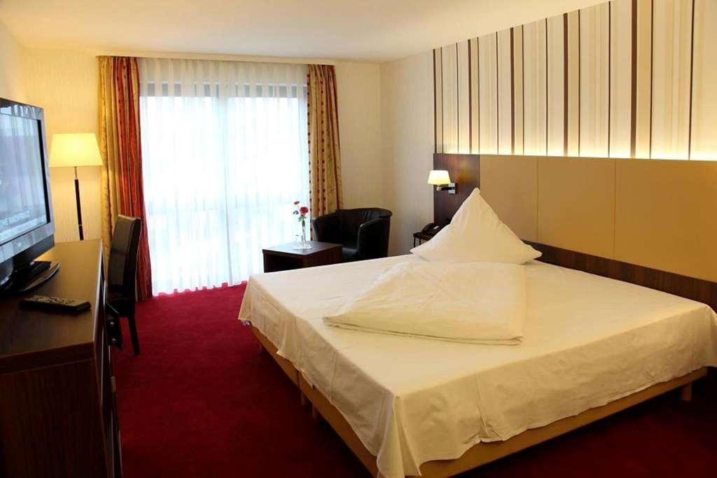 Lobinger-Parkhotel Giengen an der Brenz Δωμάτιο φωτογραφία